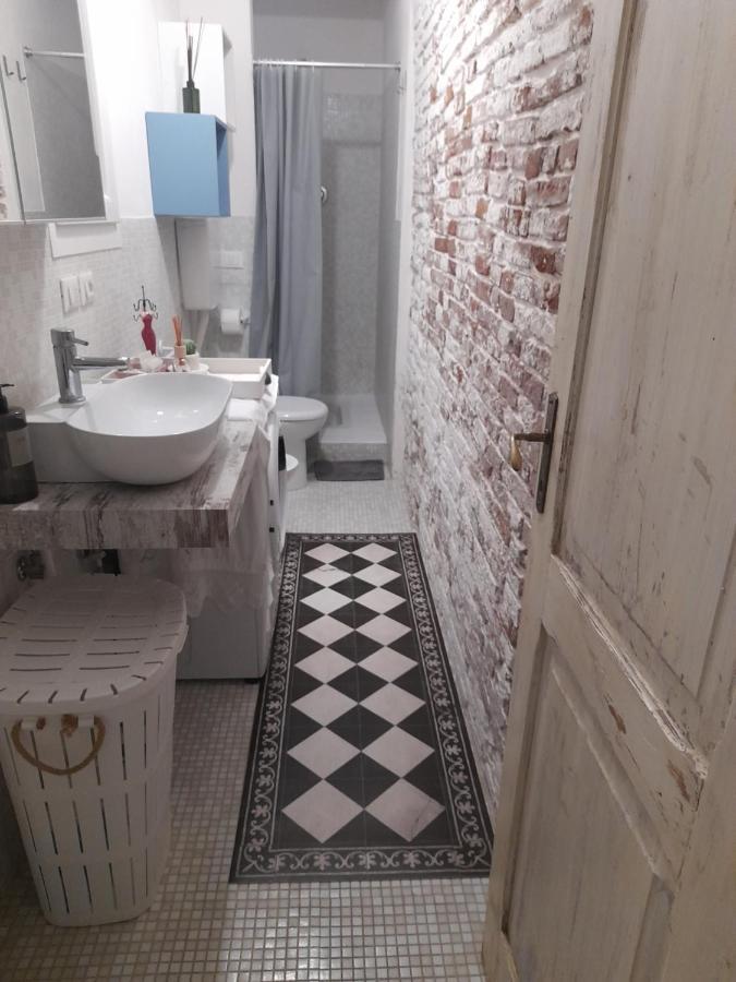 Casina Centotrecento-Romantic & Quite Apartment- Bologna Luaran gambar