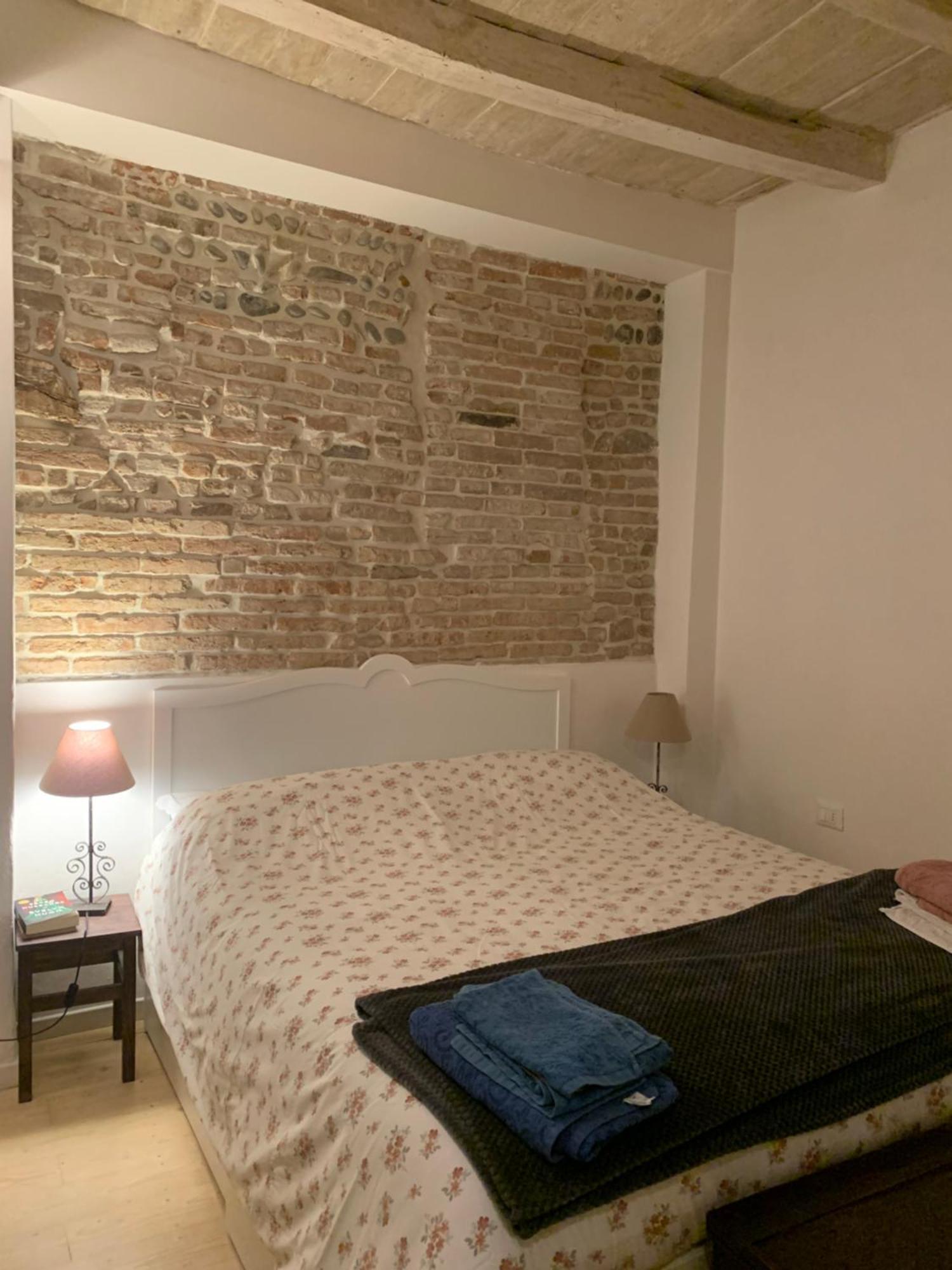 Casina Centotrecento-Romantic & Quite Apartment- Bologna Luaran gambar